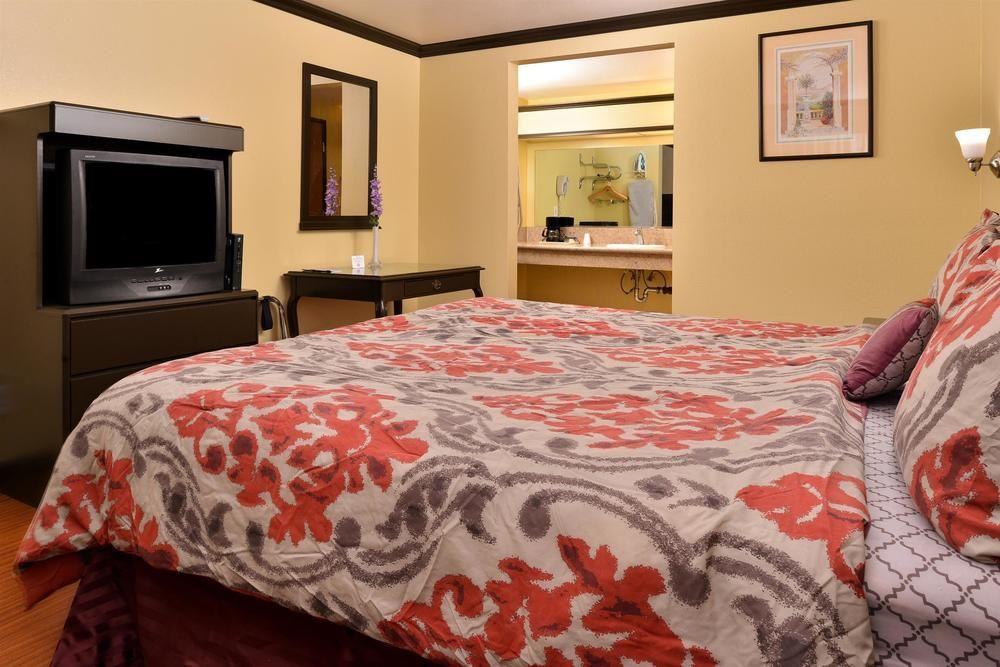 Americas Best Value Inn פסדינה מראה חיצוני תמונה